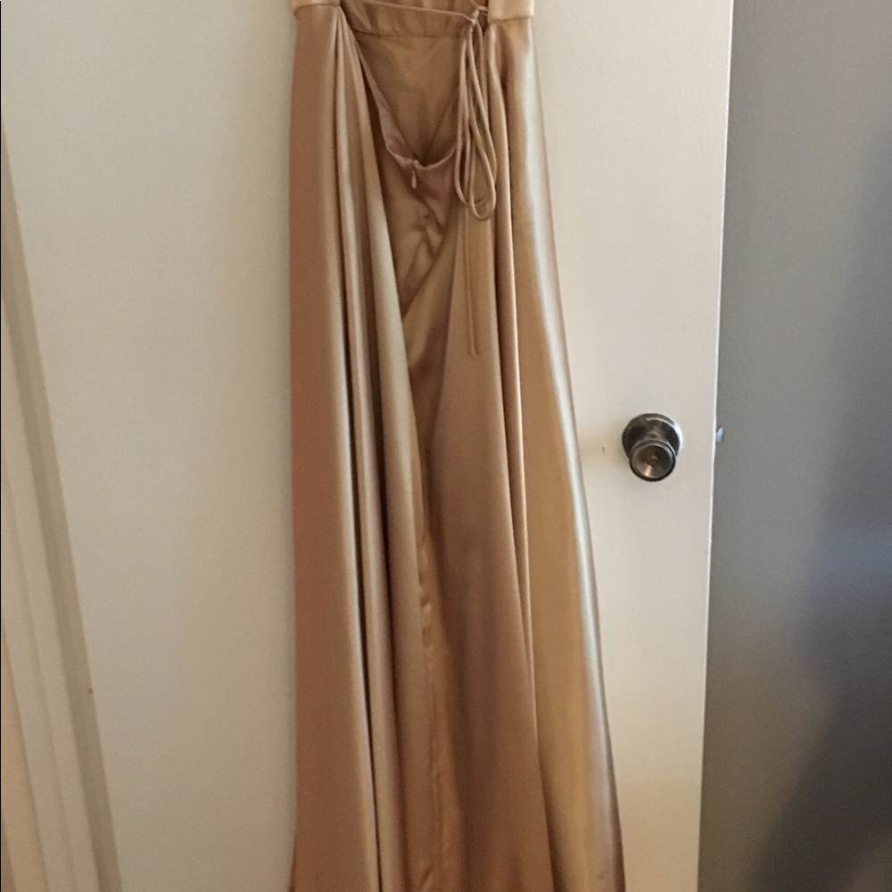 NWT BETSY AND ADAM GOLD PROM DRESS SIZE 6